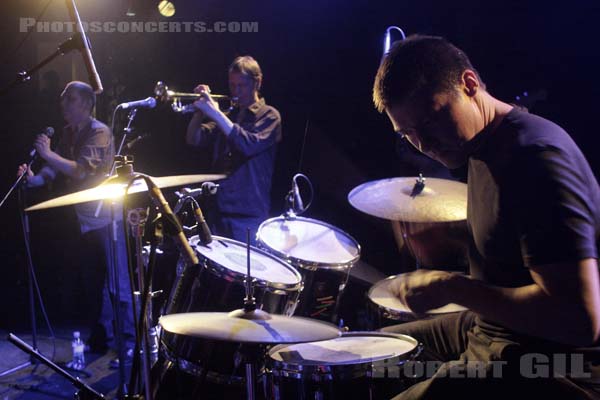 BRAINBOMBS - 2008-12-12 - PARIS - La Maroquinerie - 